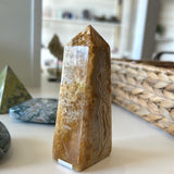 Crazy Lace Agate Tower